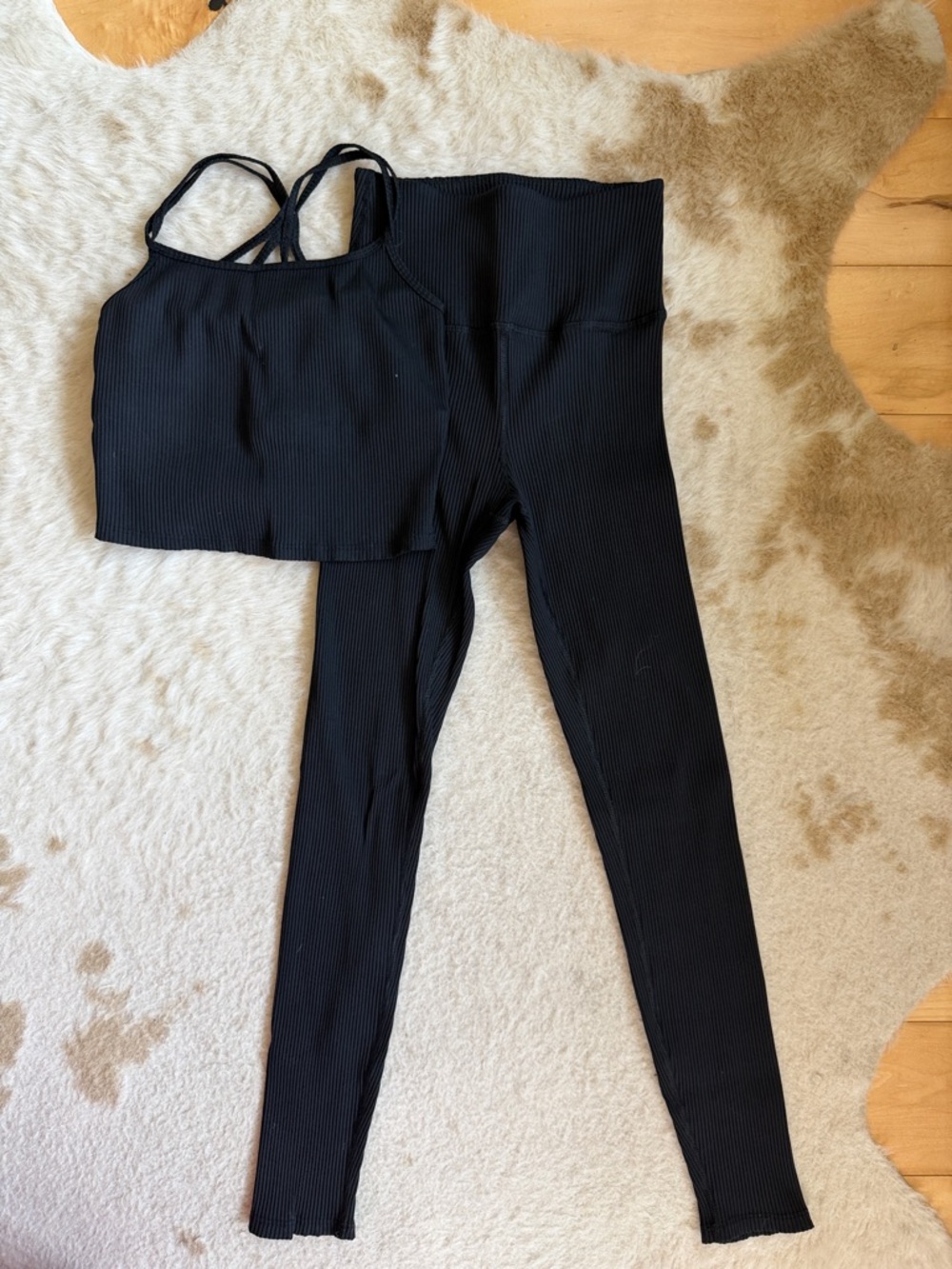 Black Ribbed High-Waist Leggings & Cropped Strappy Tank Set M TOP